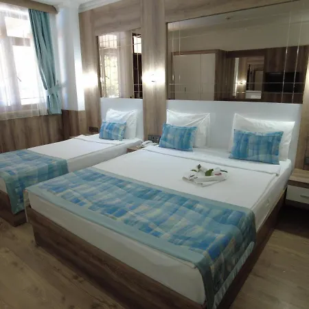 Oscar Hotel *